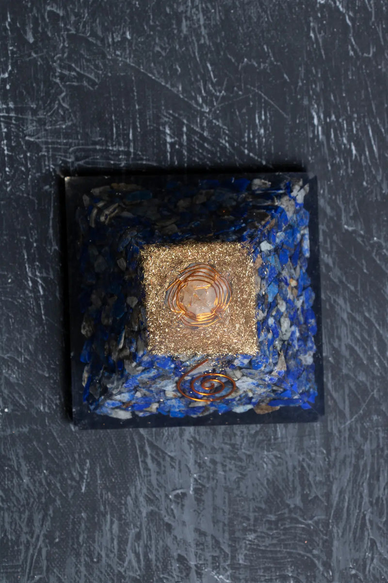 Sertifikalı Lapis lazuli Piramit
