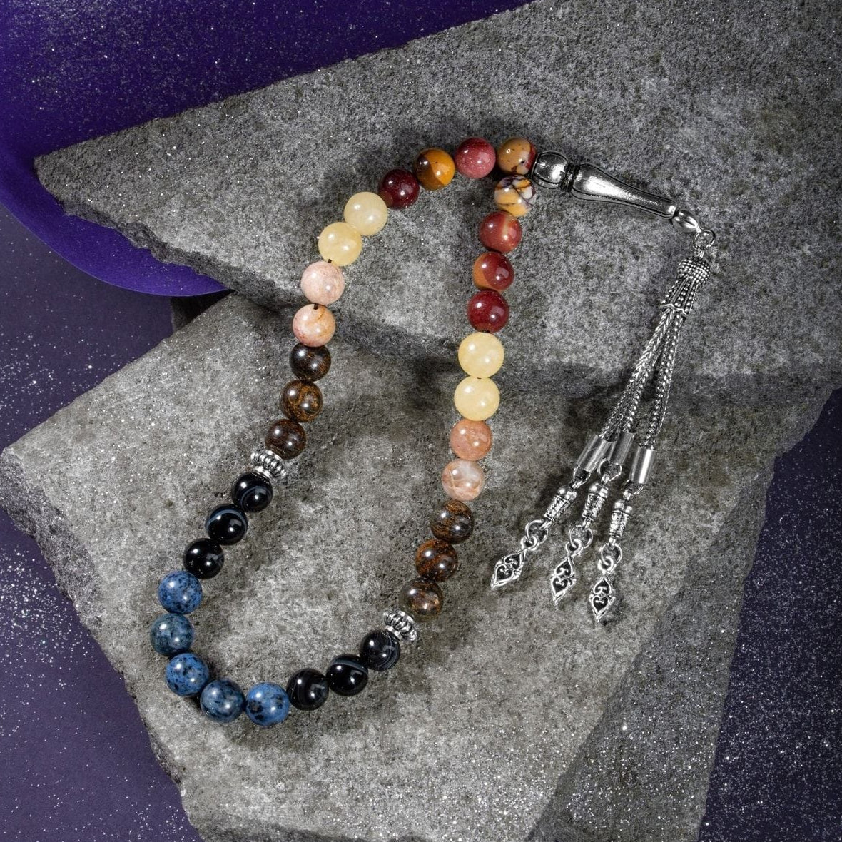 Aslan Burcu Tesbih Bronzit, Dumortierit, Güneş Taşı, Jasper, Kalsit, Siyah Göz Akik