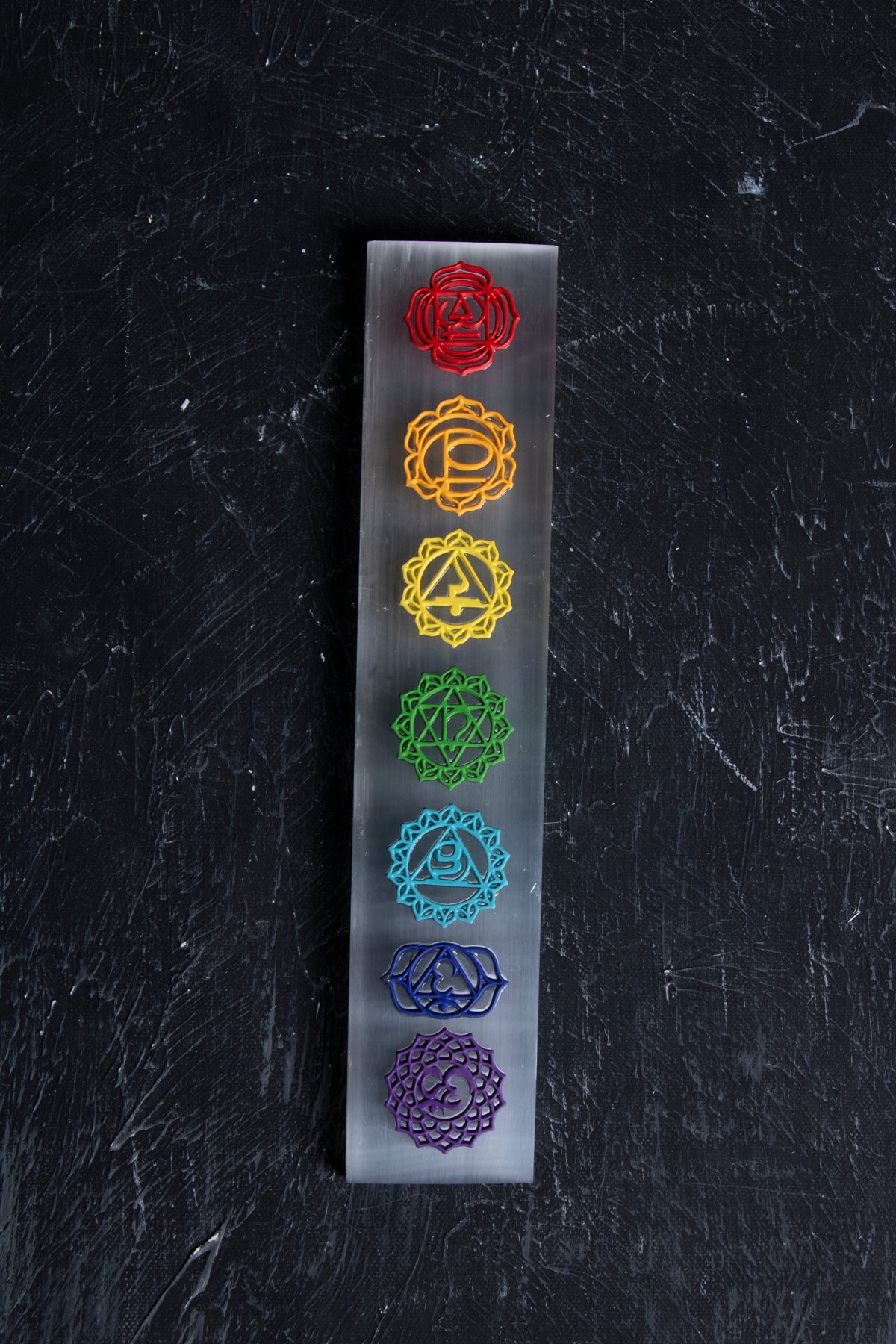 7 Çakra Kabartmalı Selenit Enerji Paneli (S.K. 228)