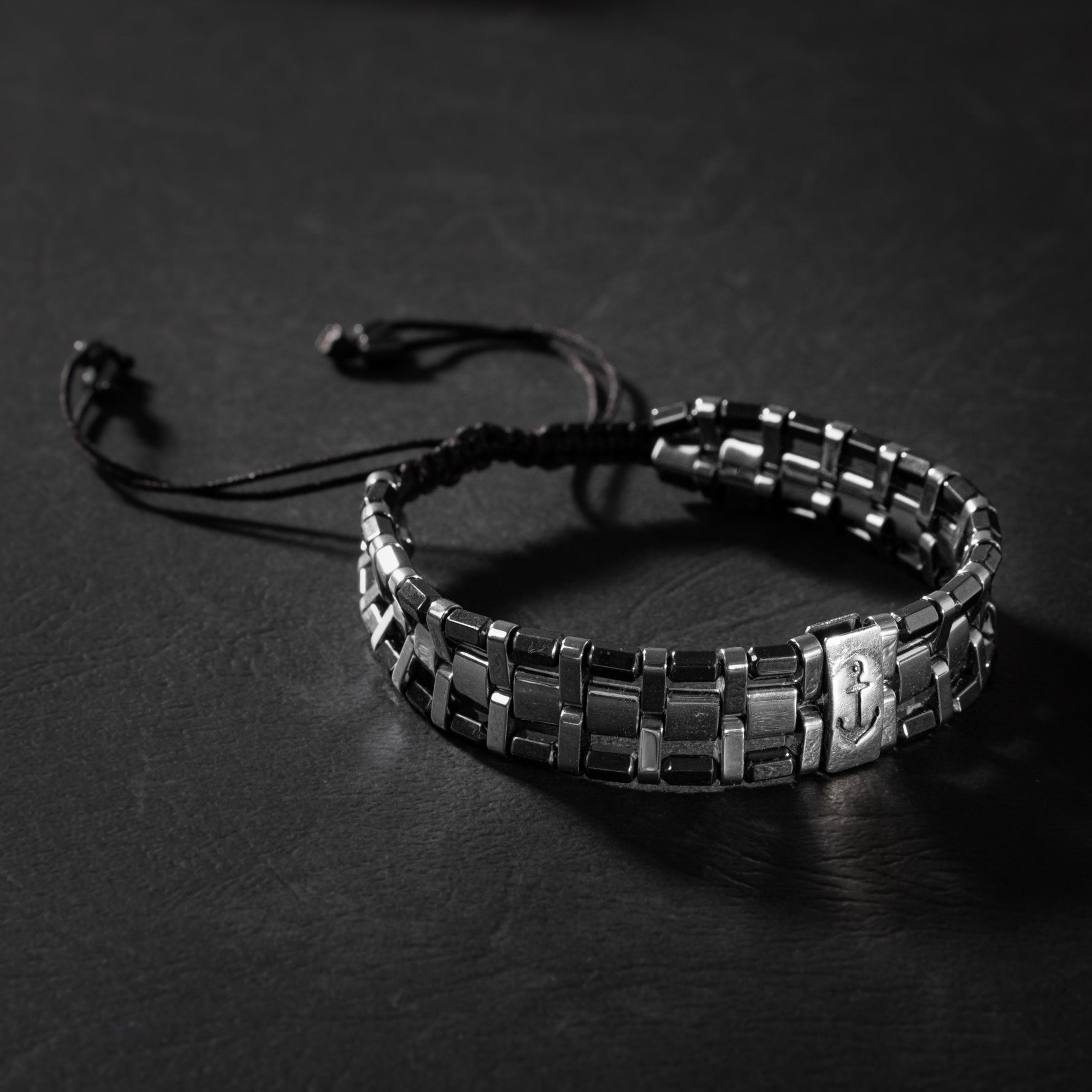 Hematit Doğal Taş Erkek Makrome Çapa Model Bileklik