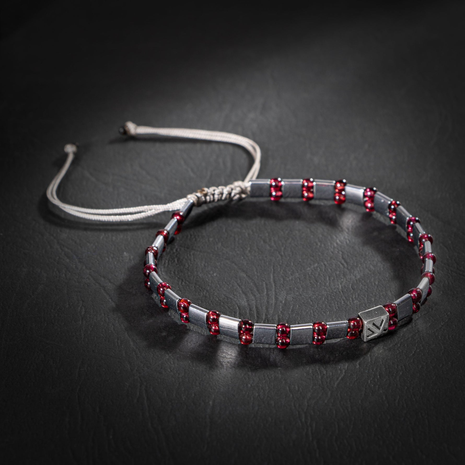 Bordo Granat Lal-Hematit Doğal Taş Erkek Makrome Bileklik