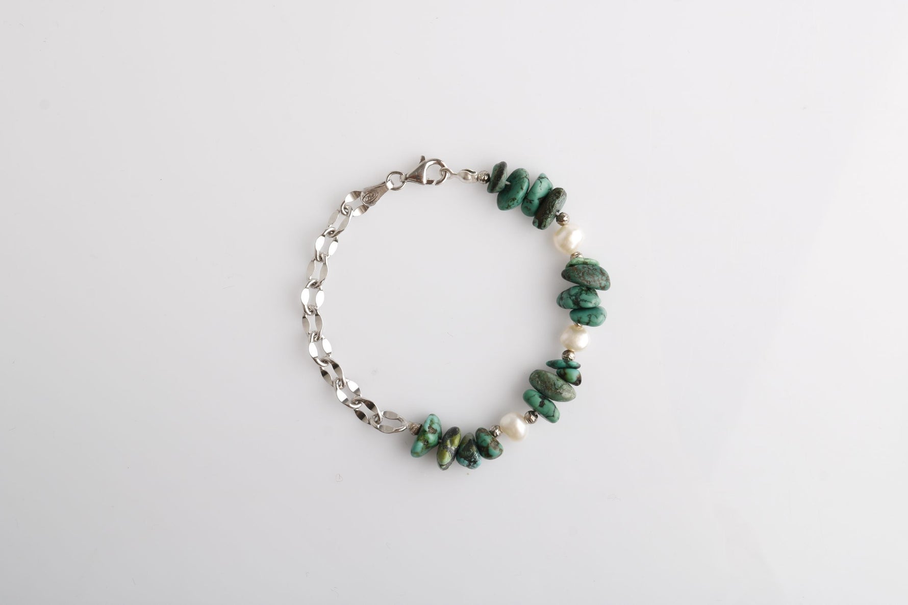 Mia, Turkuaz Firuze-İnci Doğal Taş Charm Bileklik