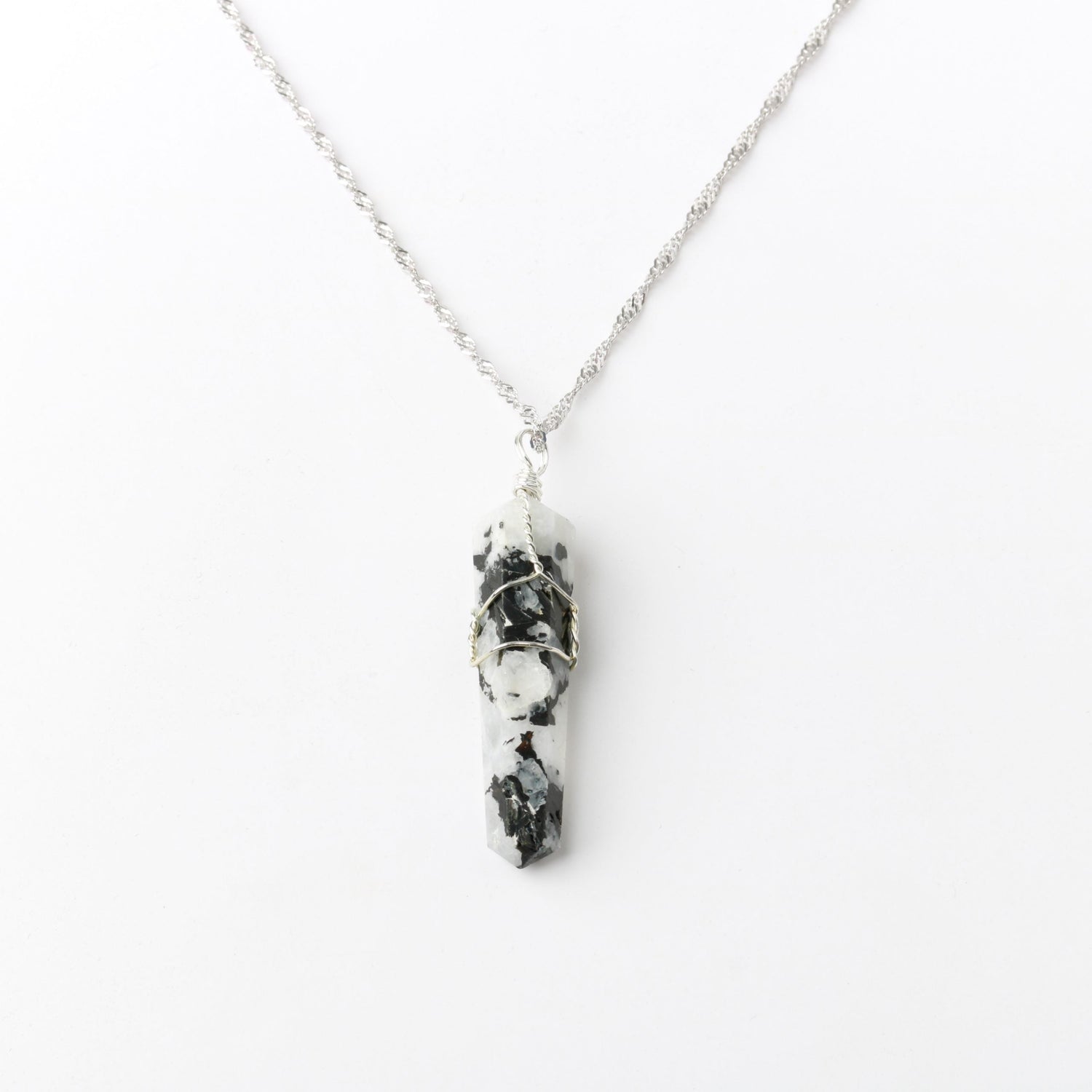 Rutilli Kuvars Doğal Taş Kolye Ucu 3x1 cm, Gümüş Zincir