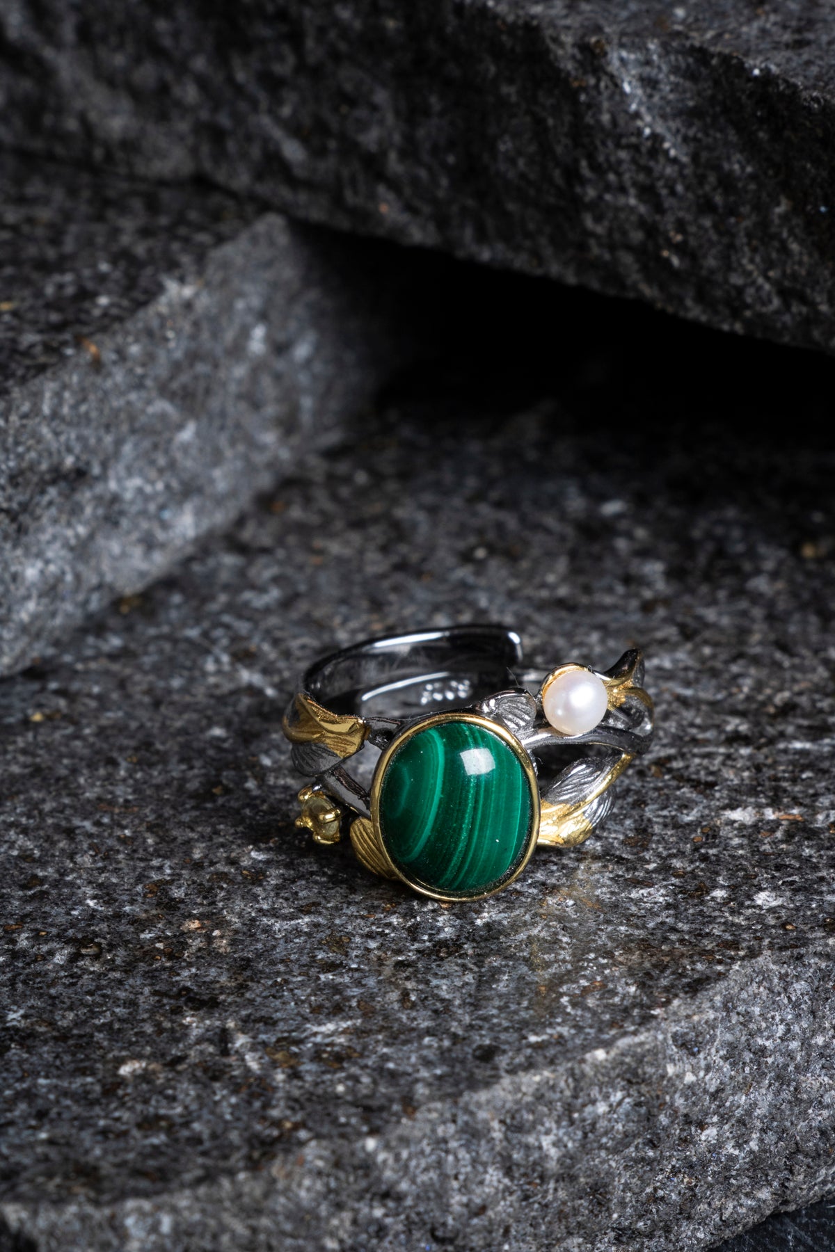 Sertifikalı İridyumlu Özel Tasarım Malahit Gümüş Yüzük