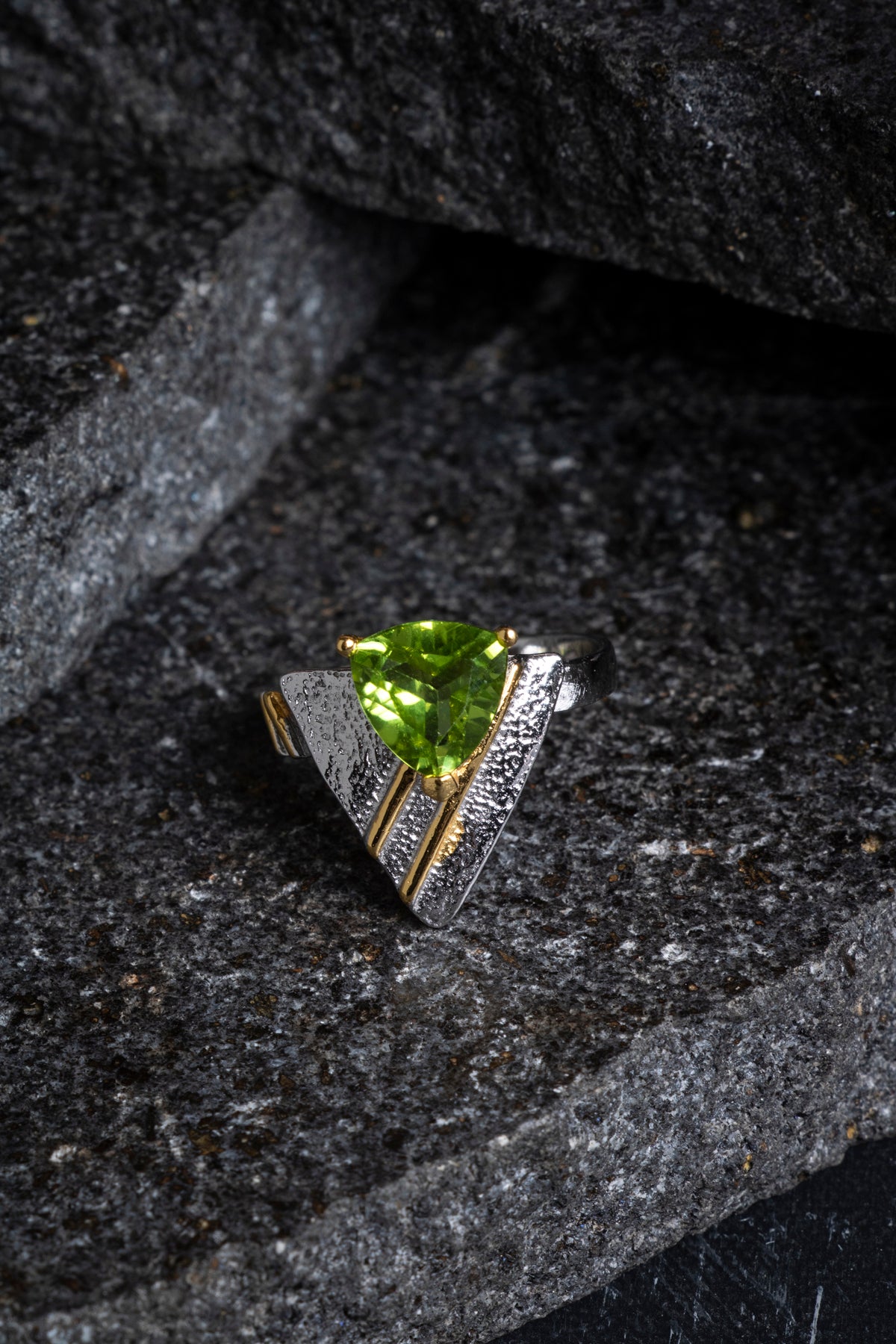 Sertifikalı Özel Tasarım İridyumlu Zebercet Gümüş Yüzük