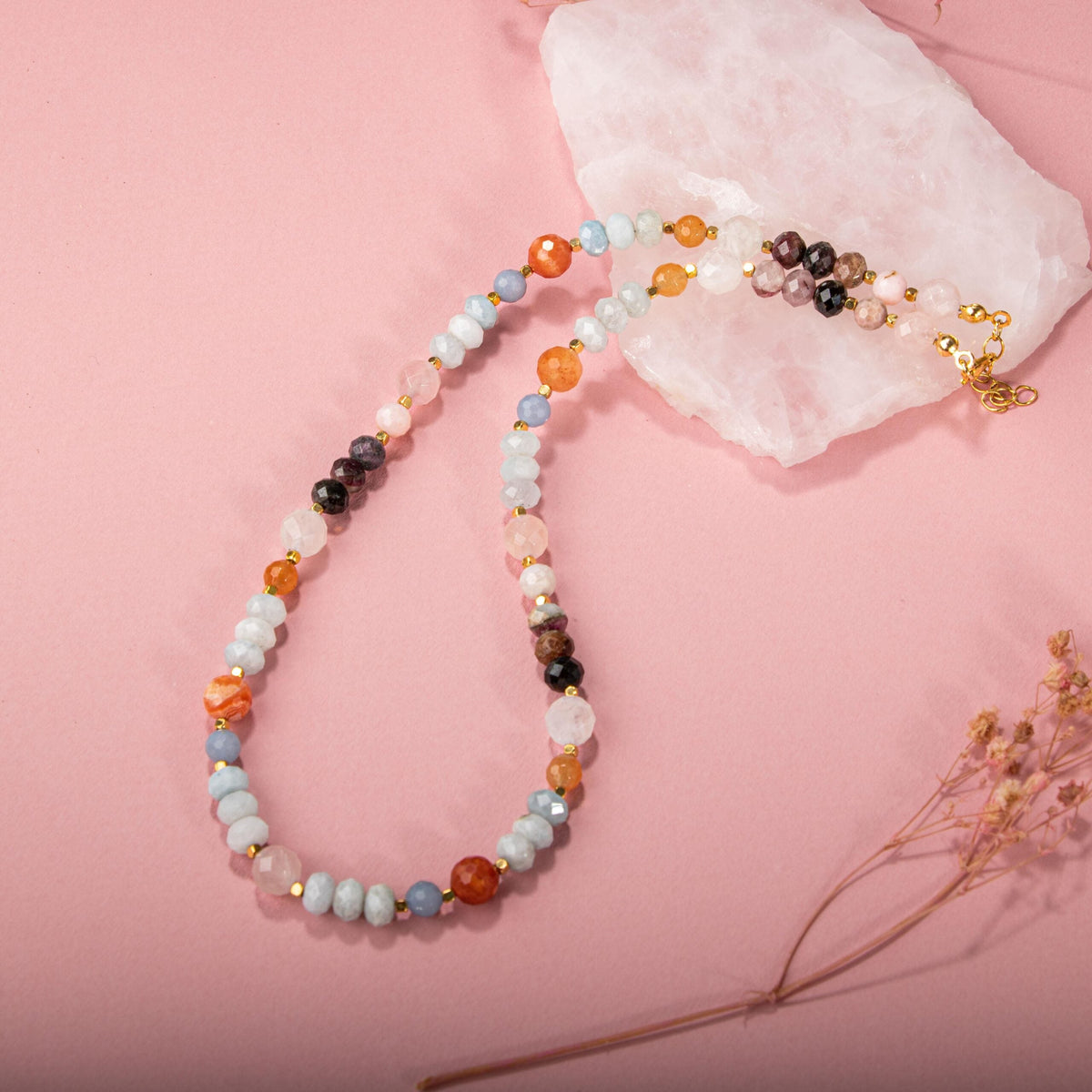 Anjelit-Morganit-Pembe Kuvars-Renkli Turmalin-Ay Taşı-Turuncu Aventurin-Akuamarin-Madagaskar Akik Doğal Taş Kolye