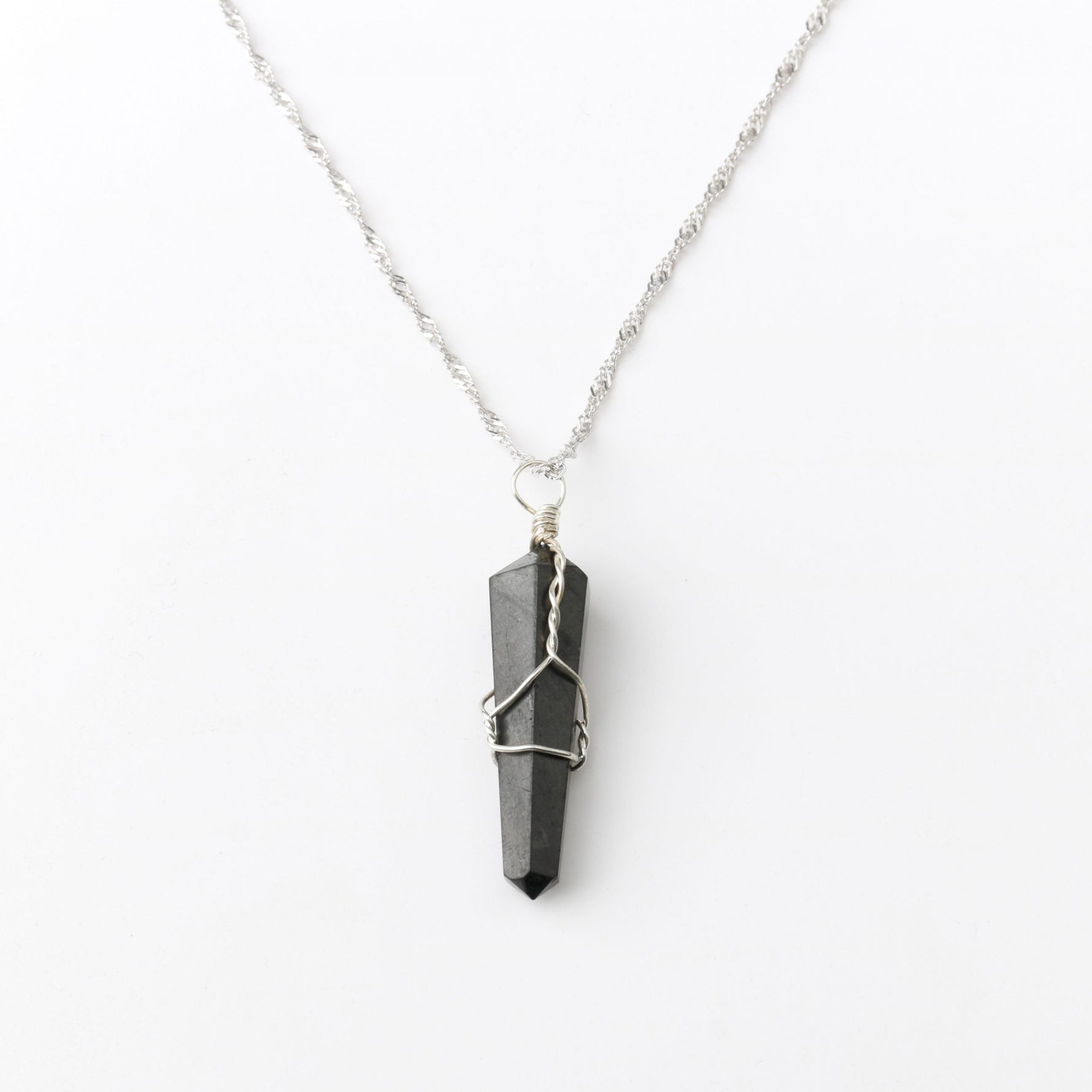 Obsidyen Doğal Taş Kolye Ucu 3x1 cm, Gümüş Zincir