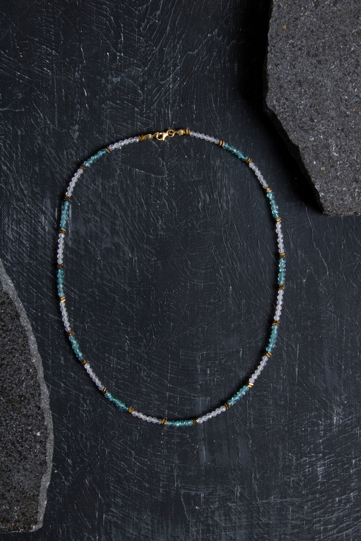 Sertifikalı Apatit ve Pembe Kuvars Doğaltaş Kolyey