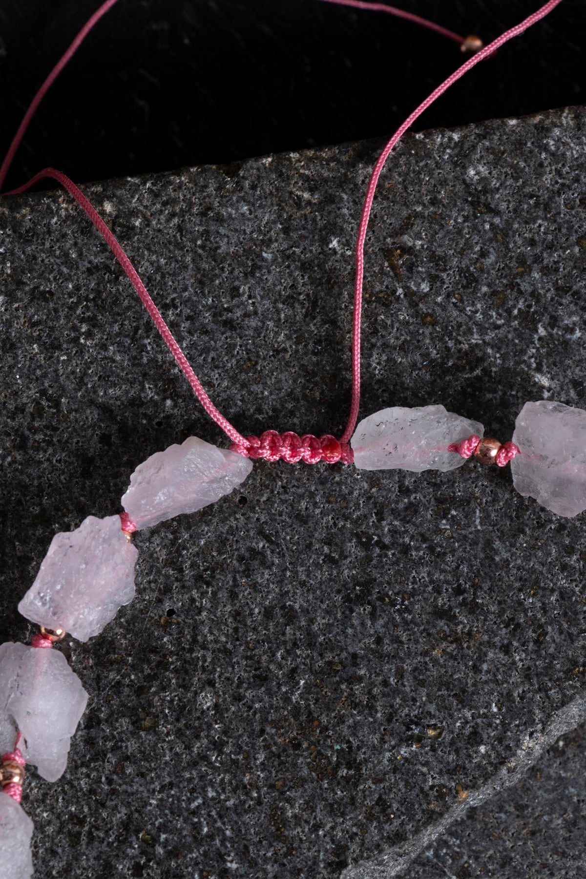 Sertifikalı Ham Pembe Kuvars Doğaltaş Kolye